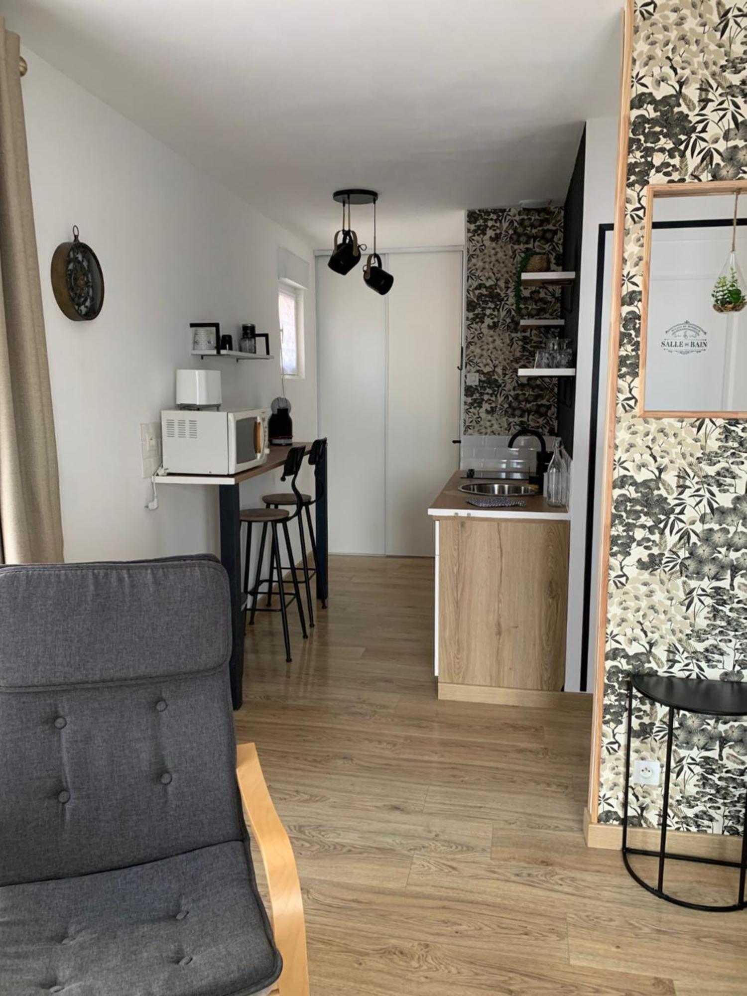 Studio Sable Sur Sarthe Buitenkant foto